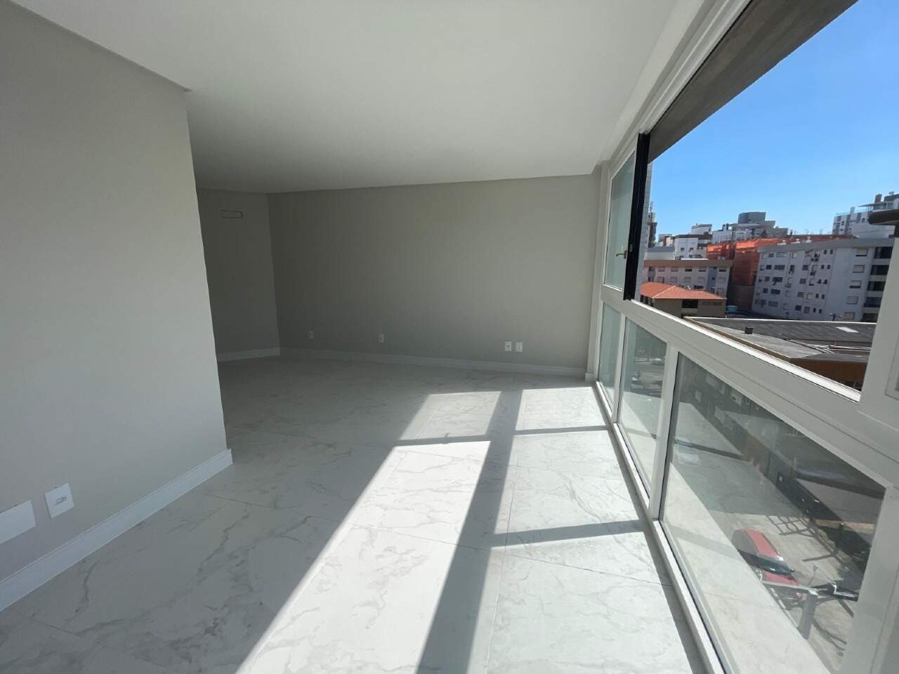 Apartamento à venda no Zona Nova: 