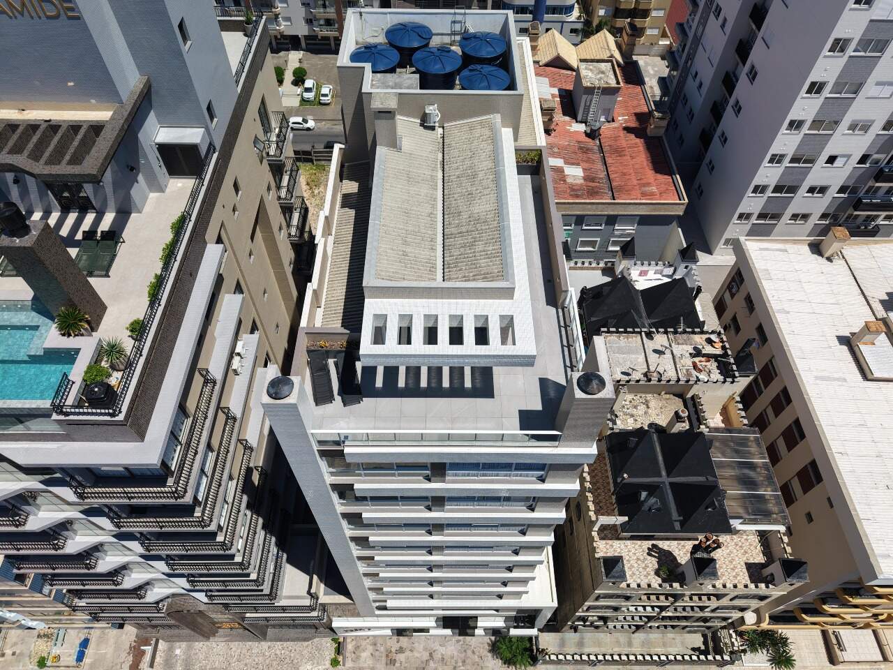 Apartamento à venda no Zona Nova: 