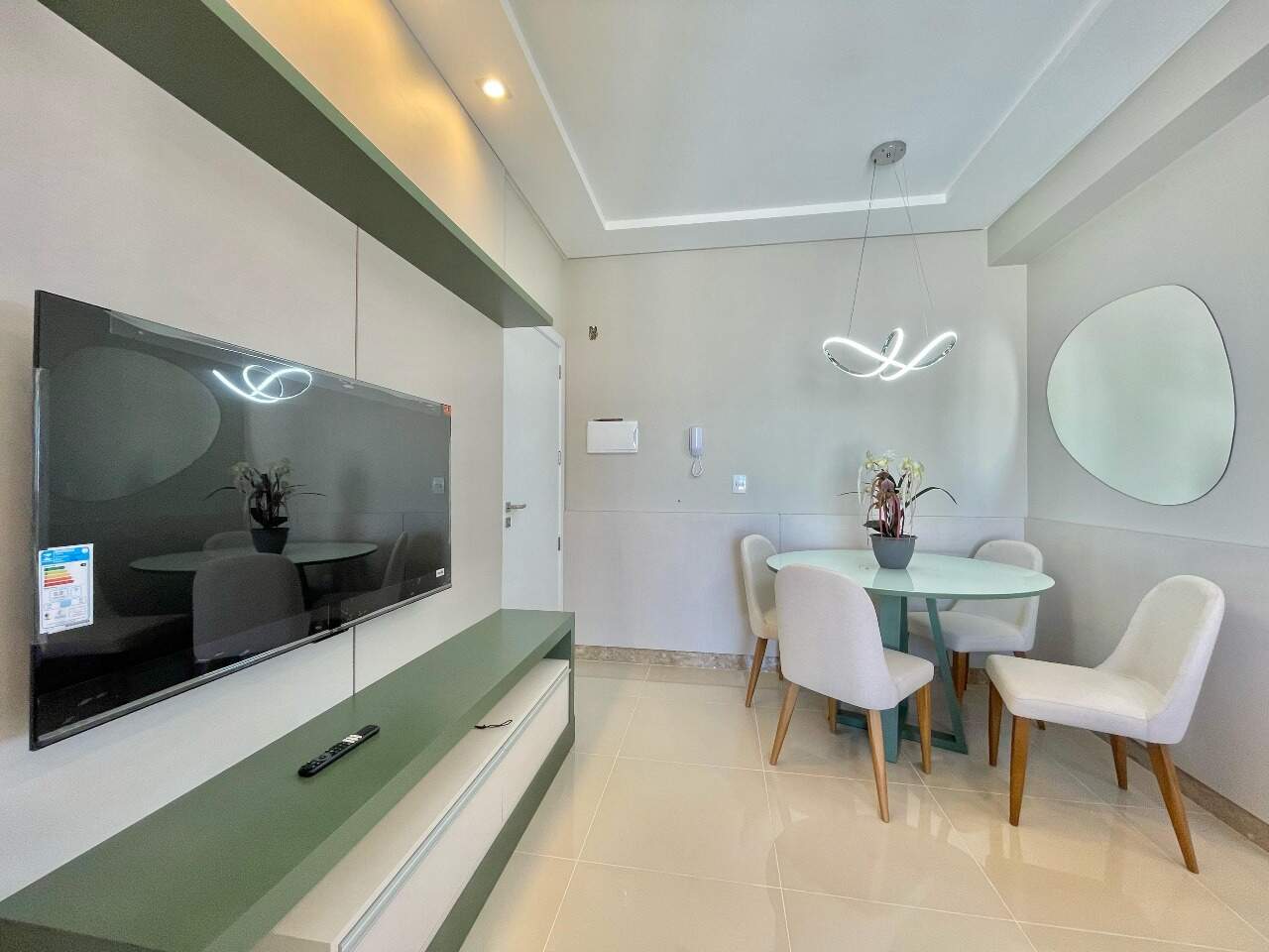 Apartamento à venda no Zona Nova: 