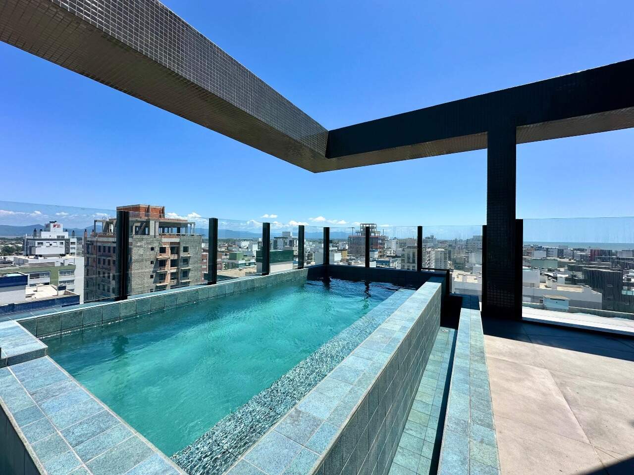 Apartamento à venda no Navegantes: 
