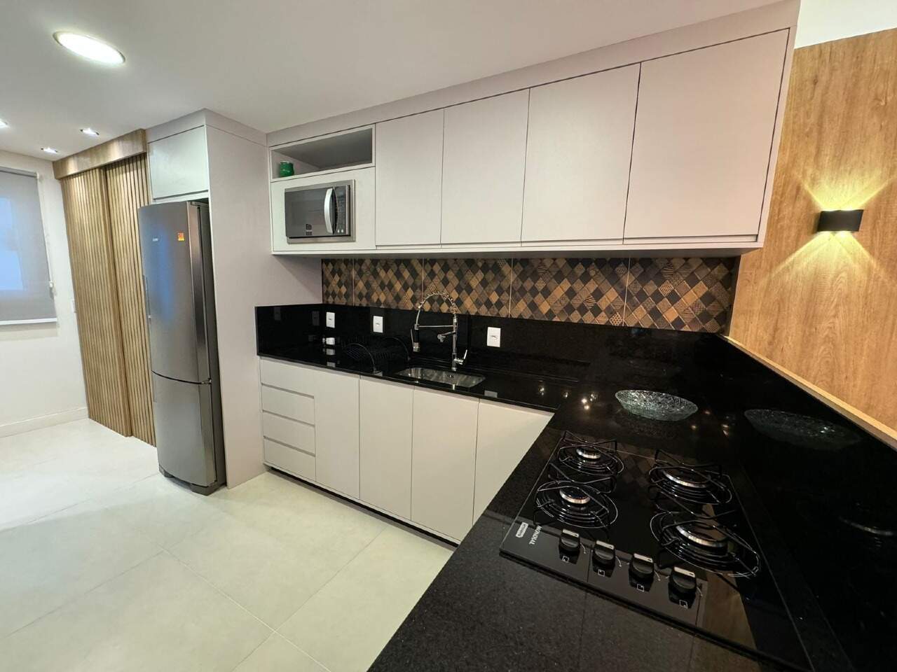 Apartamento à venda no Zona Nova: 