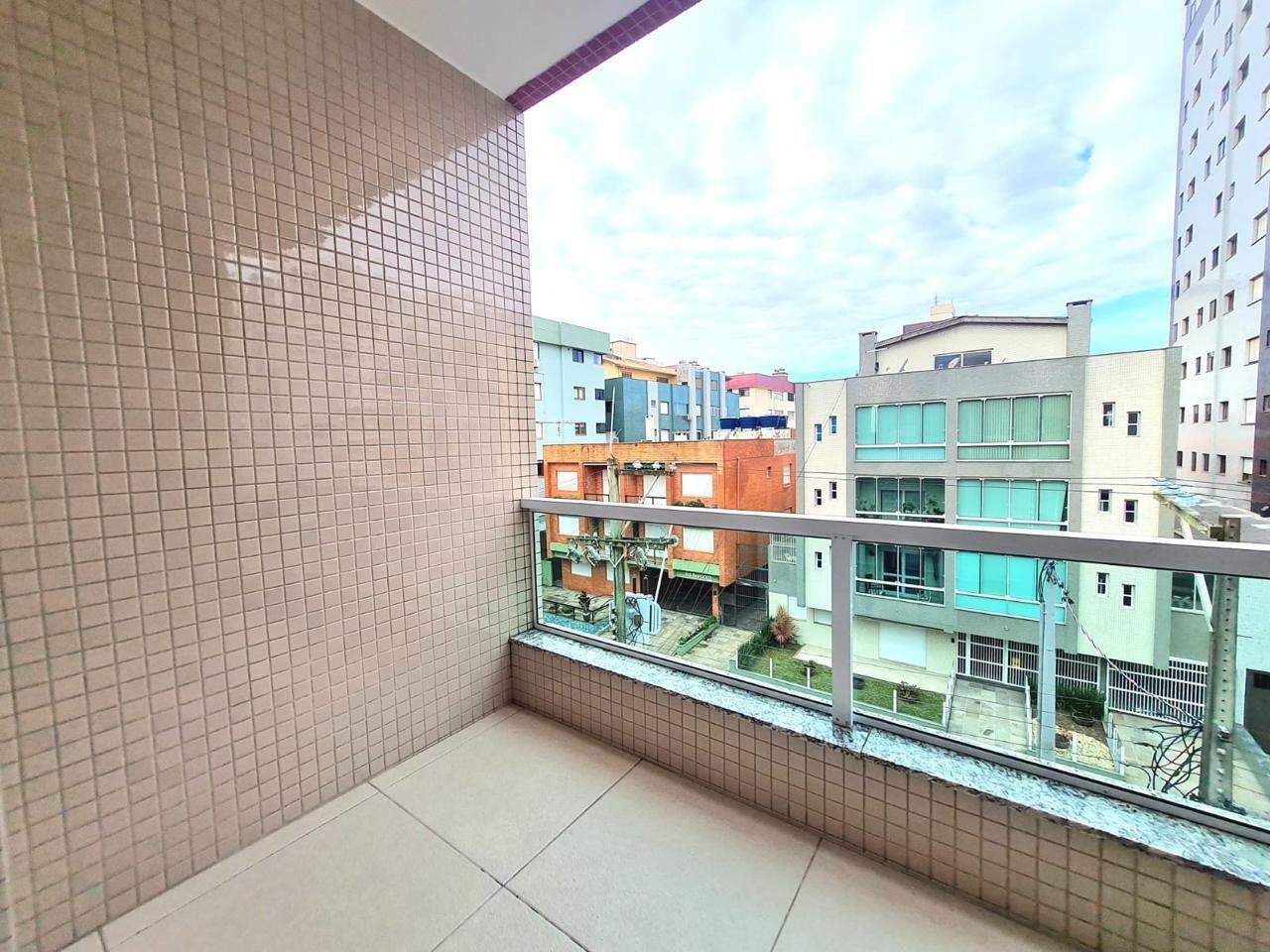 Apartamento à venda no Zona Nova: 