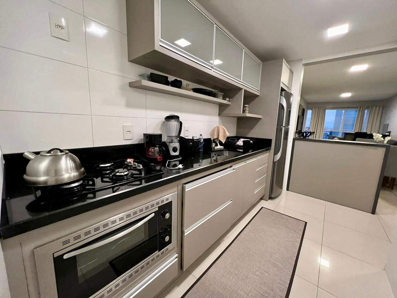 Apartamento à venda no Zona Nova: 