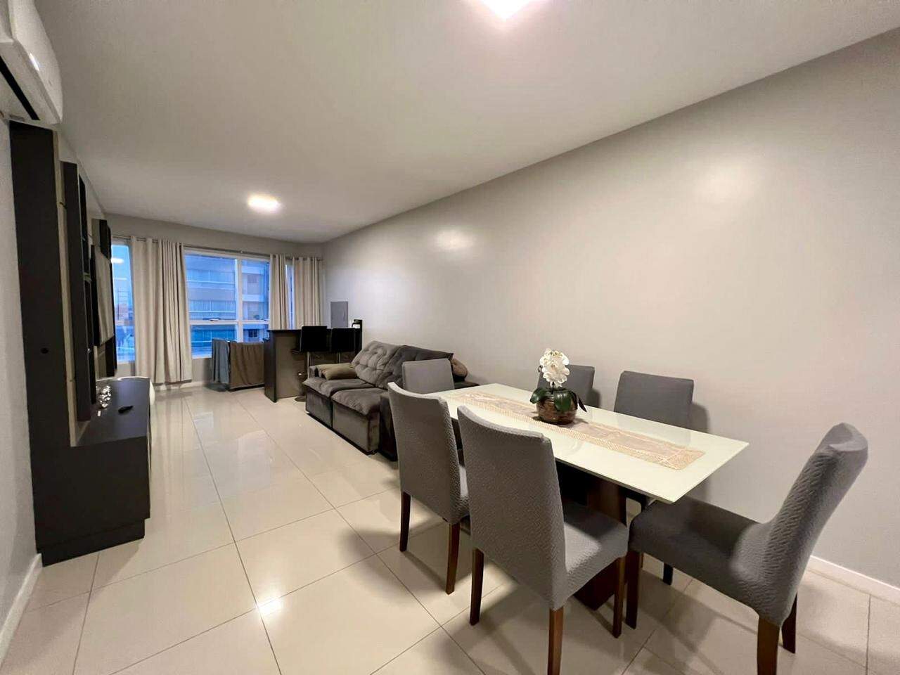 Apartamento à venda no Zona Nova: 
