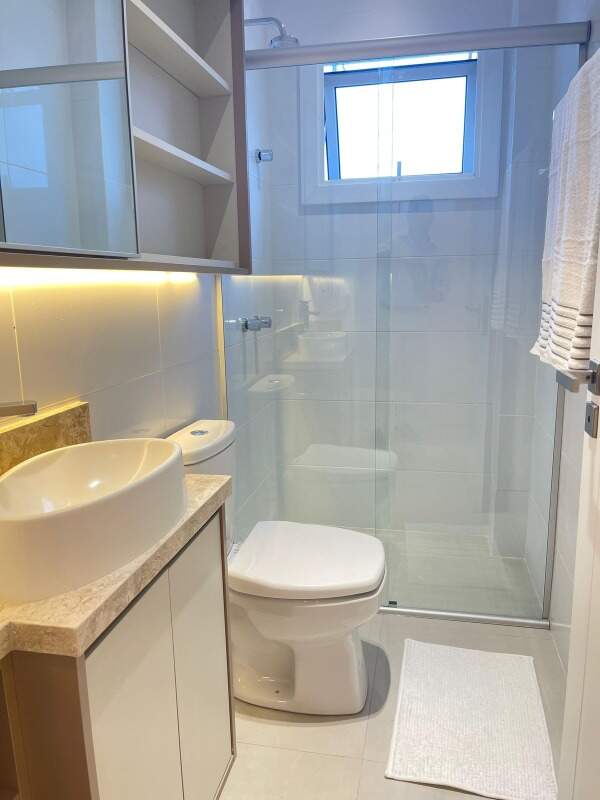 Apartamento à venda no Zona Nova: 