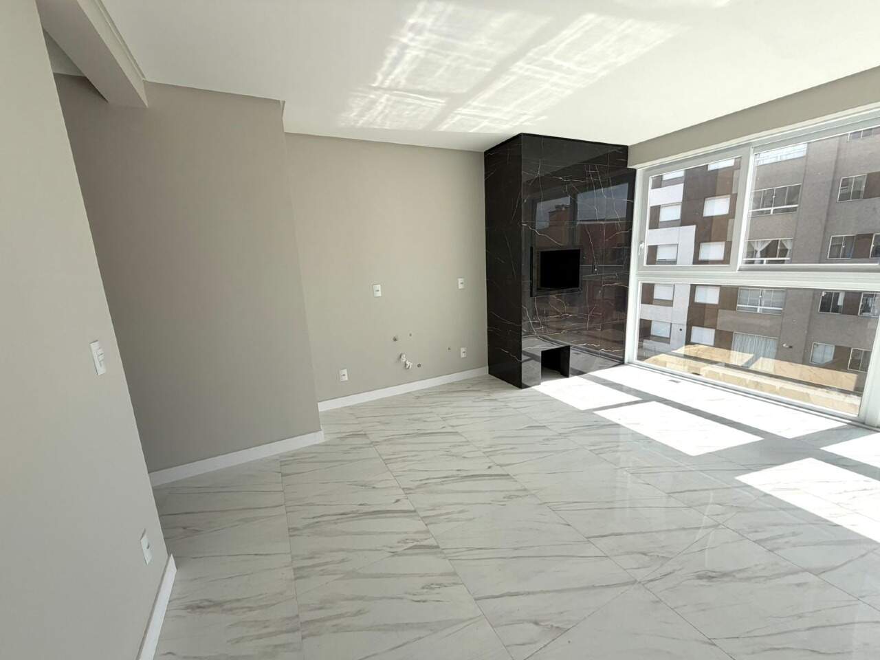 Apartamento à venda no Zona Nova: 