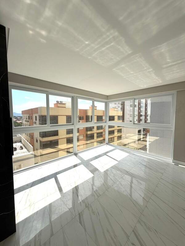 Apartamento à venda no Zona Nova: 