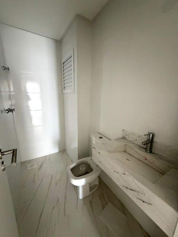 Apartamento à venda no Zona Nova: 