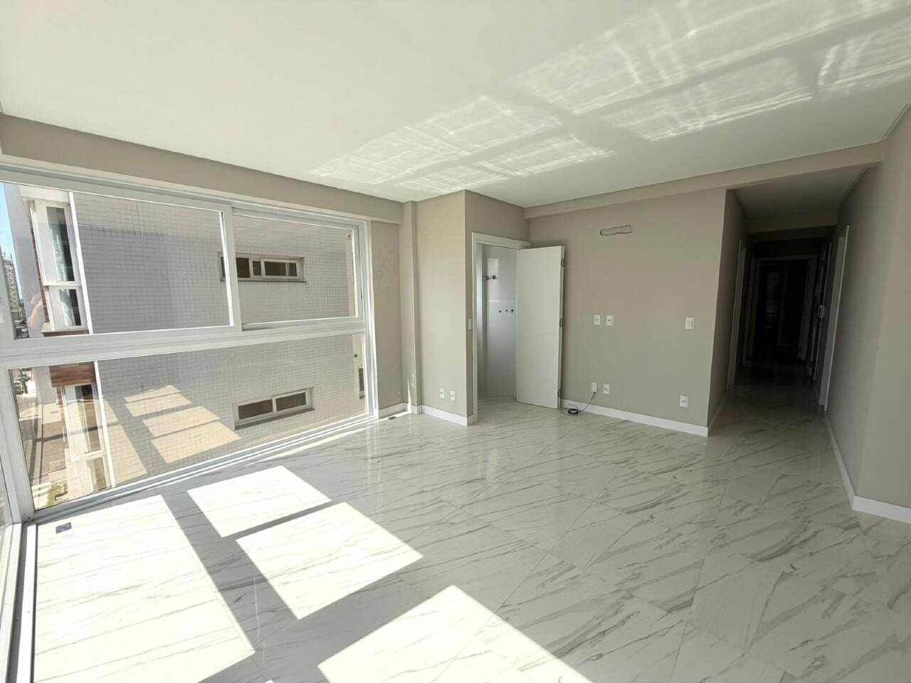 Apartamento à venda no Zona Nova: 