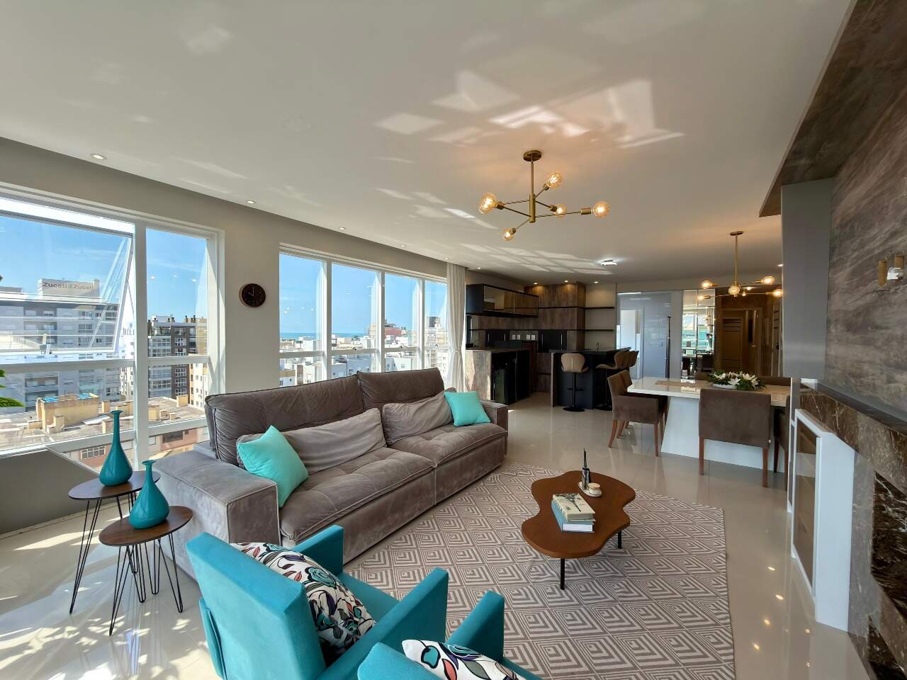 Apartamento à venda no Zona Nova: 
