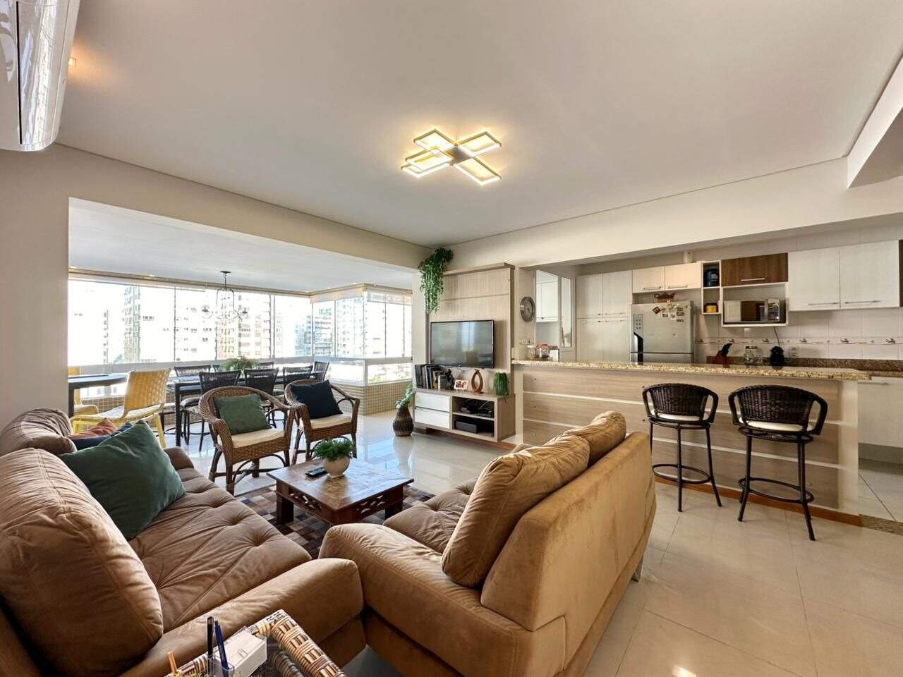 Apartamento à venda no Zona Nova: 