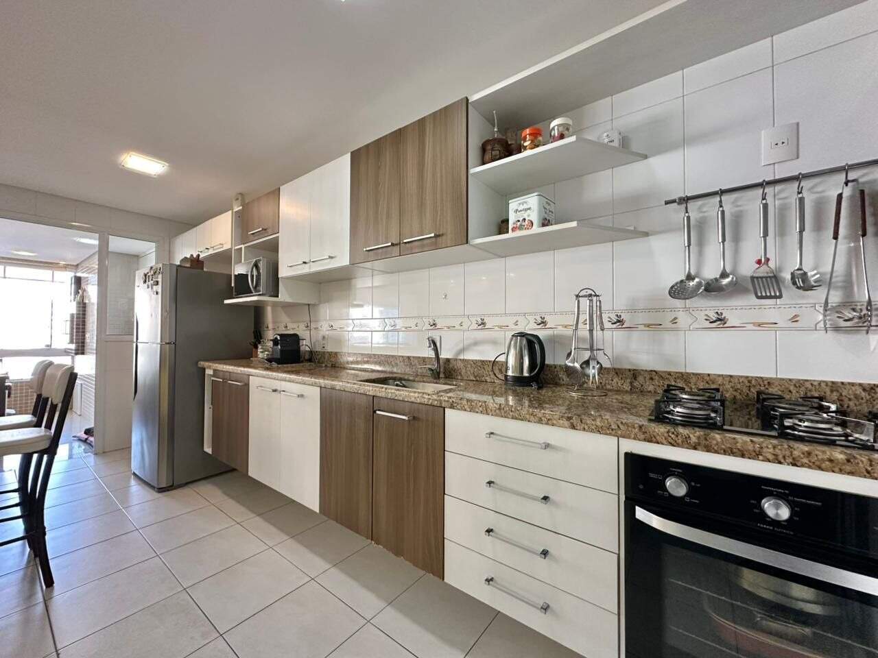 Apartamento à venda no Zona Nova: 
