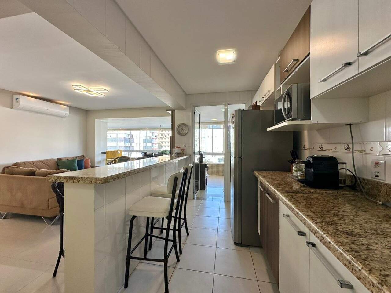 Apartamento à venda no Zona Nova: 