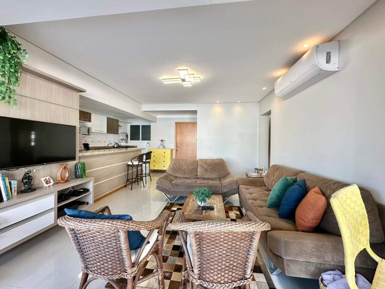 Apartamento à venda no Zona Nova: 