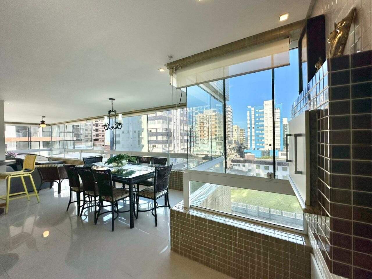 Apartamento à venda no Zona Nova: 