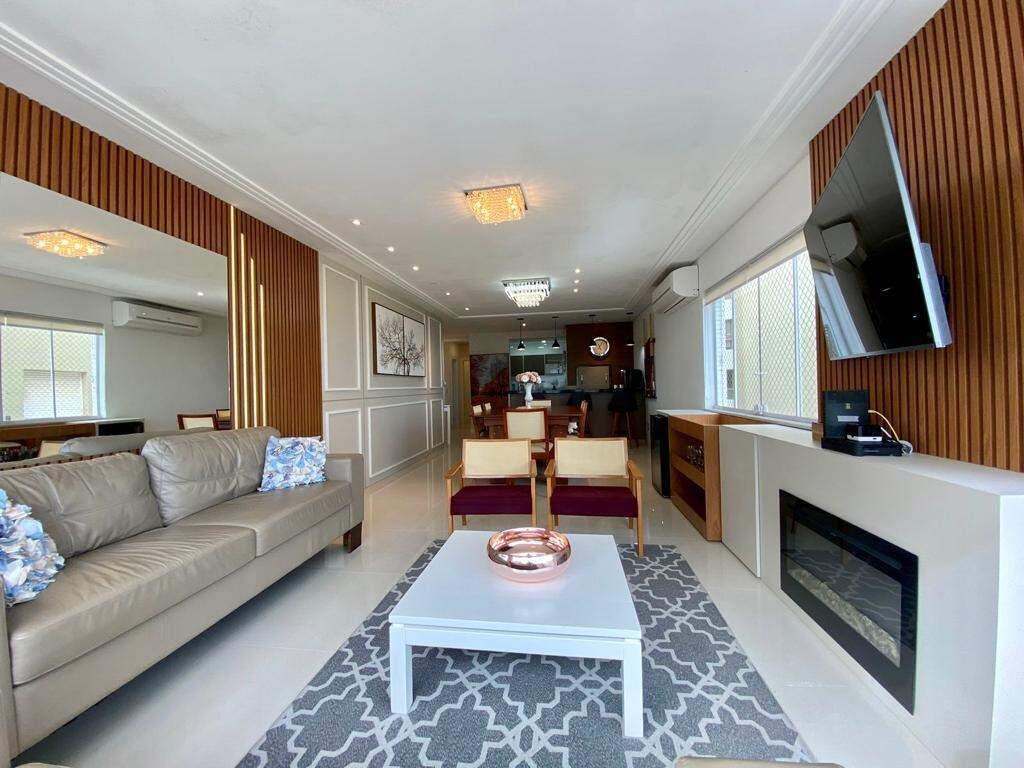 Apartamento à venda no Navegantes: 
