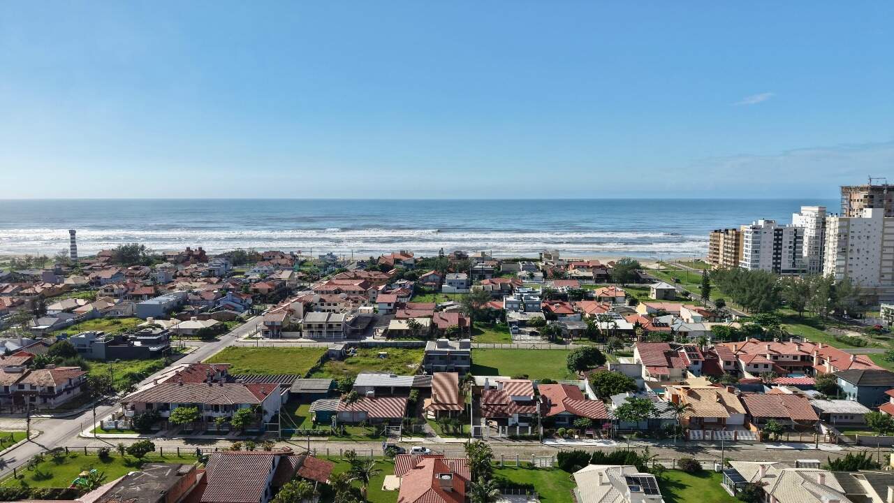 Sobrado à venda no Zona Nova: 