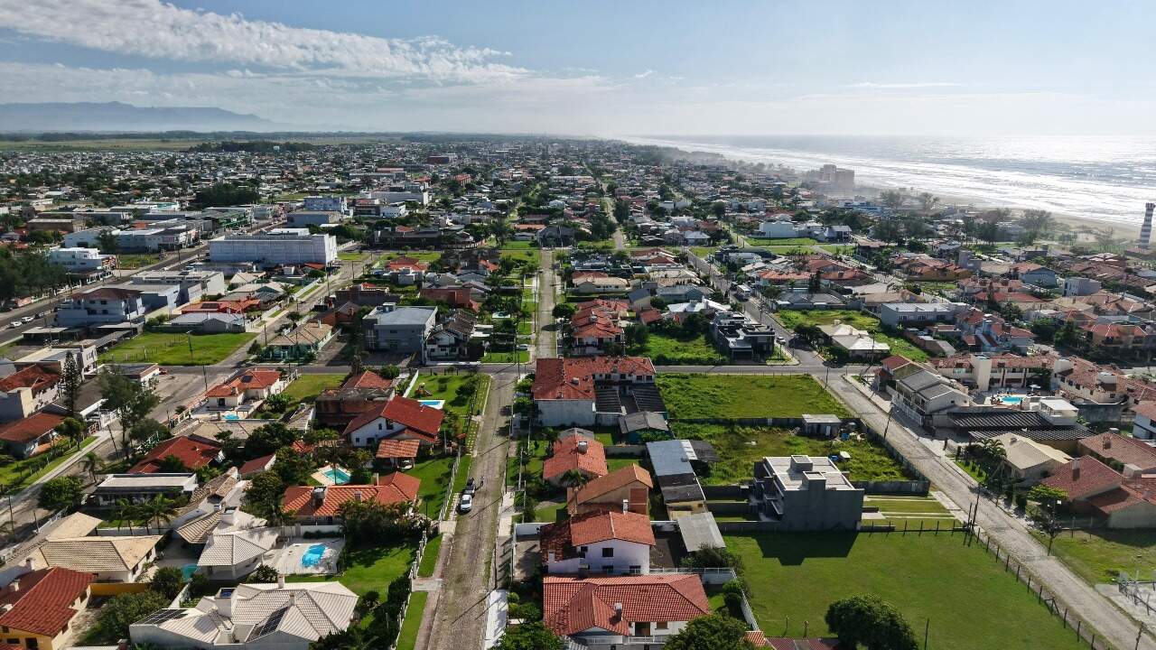 Sobrado à venda no Zona Nova: 