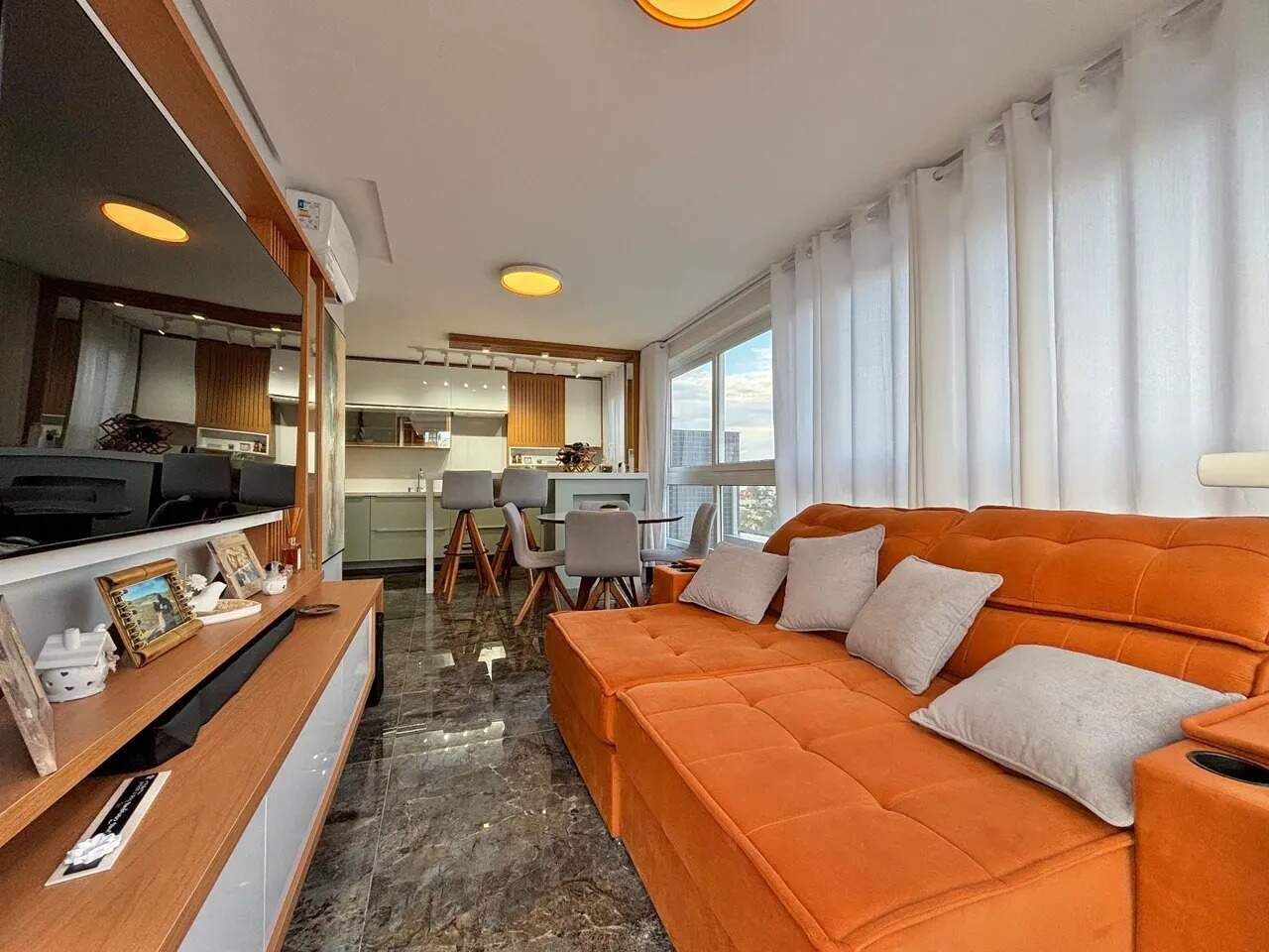 Apartamento à venda no Zona Nova: 