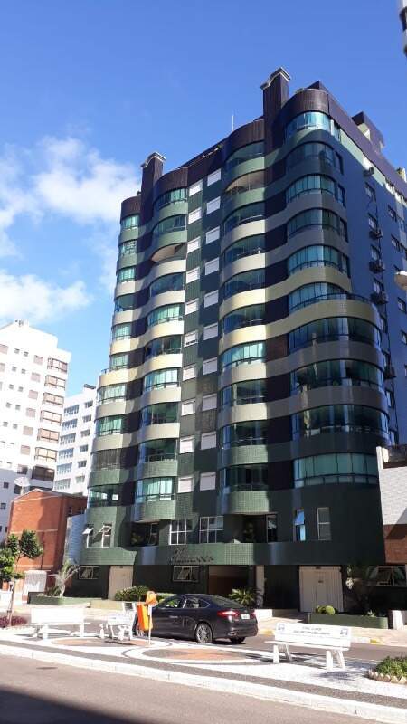 Apartamento à venda no Navegantes: 
