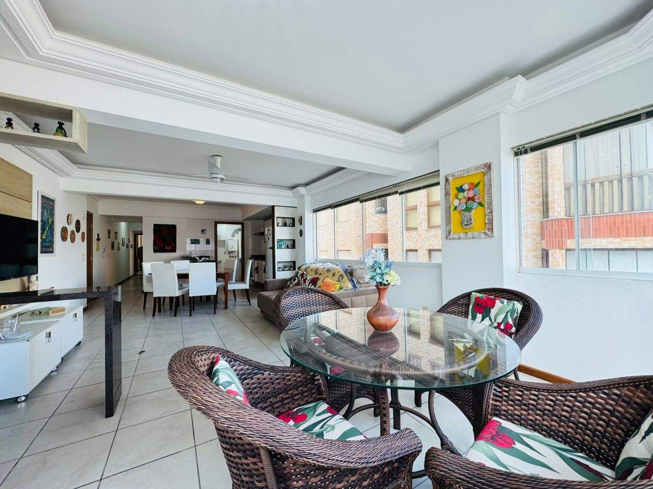 Apartamento à venda no Zona Nova: 