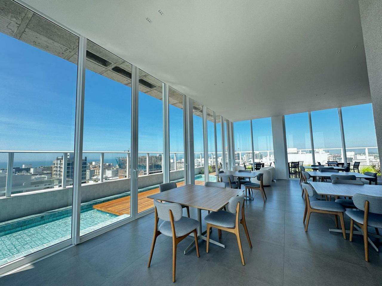 Apartamento à venda no Navegantes: 
