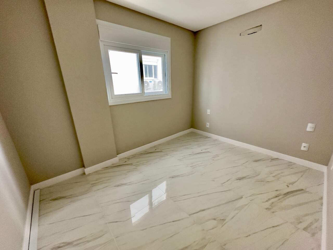 Apartamento à venda no Zona Nova: 