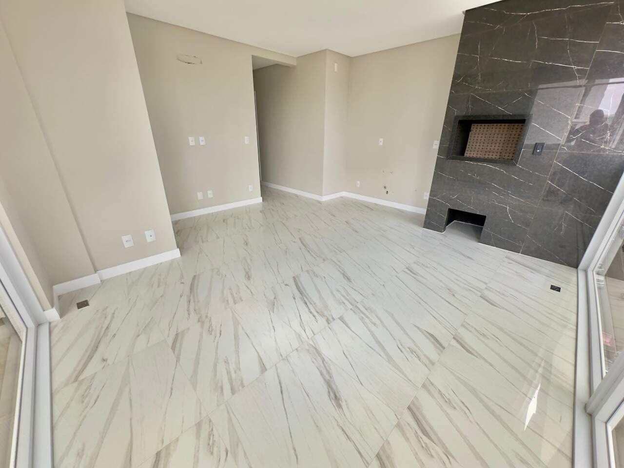 Apartamento à venda no Zona Nova: 
