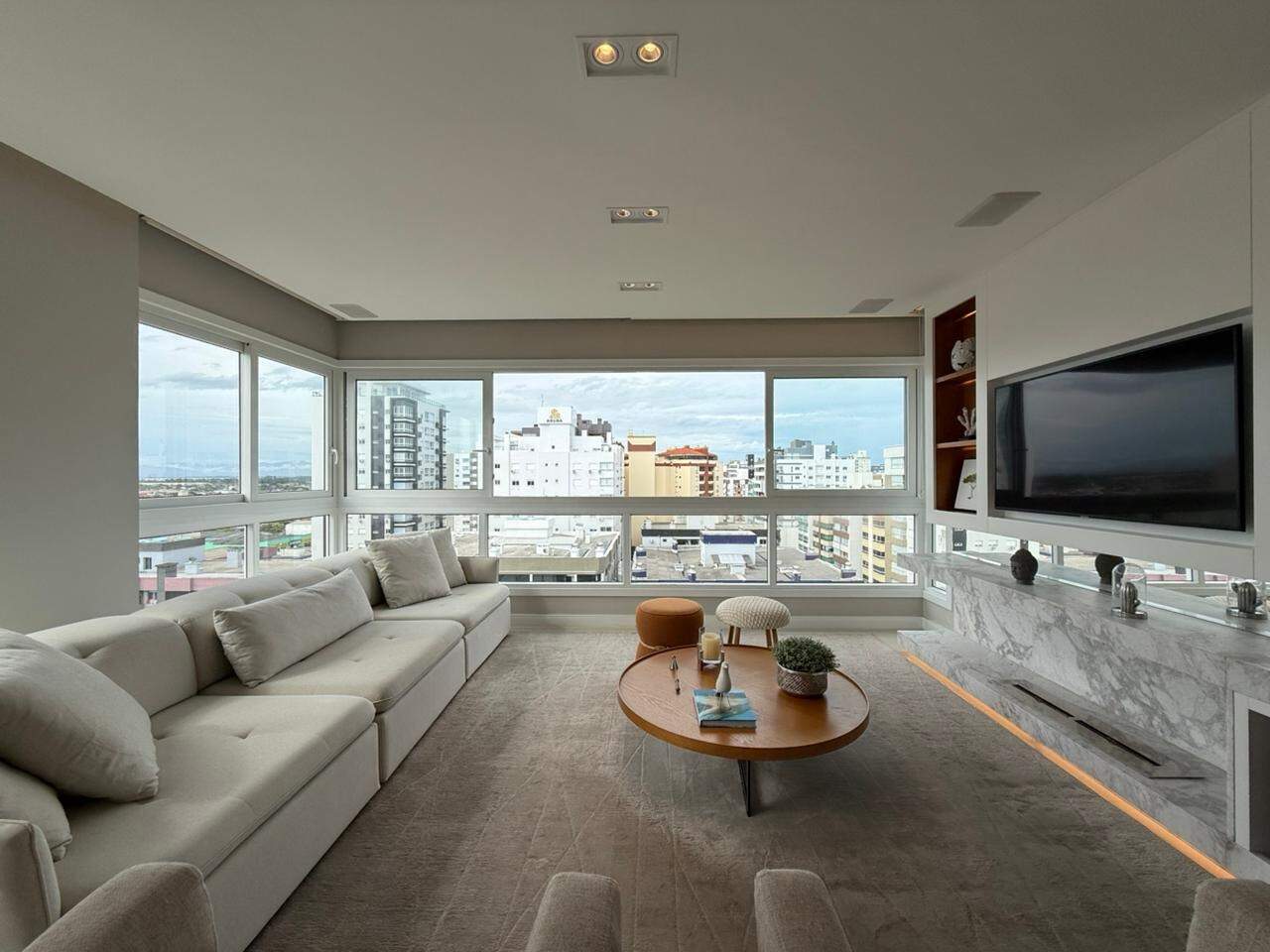 Apartamento à venda no Zona Nova: 