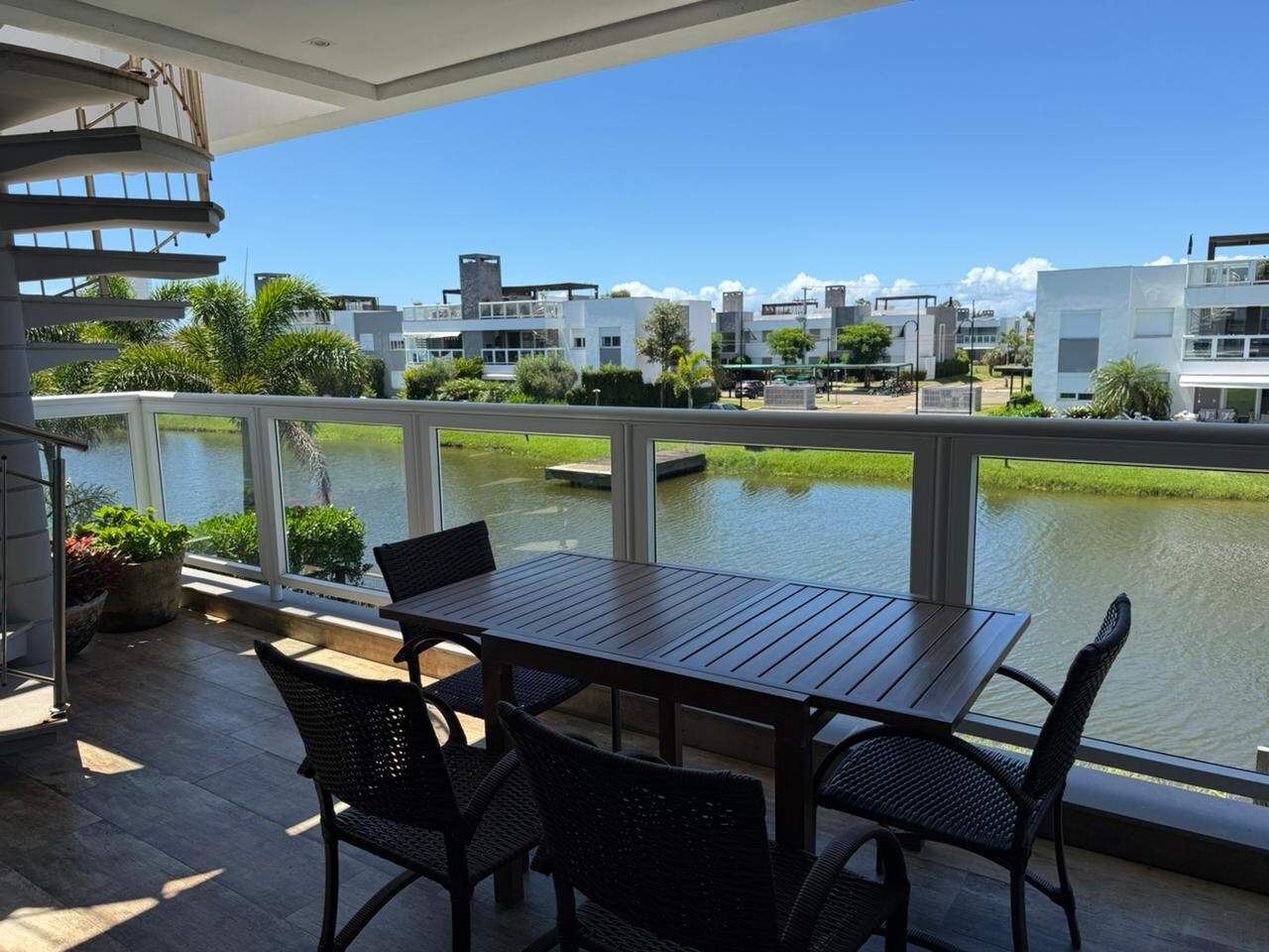 Casa em Condomínio à venda no Atlantida: 