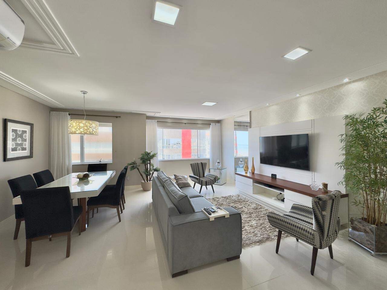 Apartamento à venda no Navegantes: 