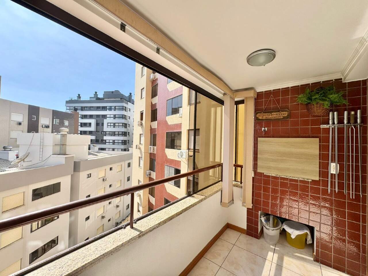 Apartamento à venda no Zona Nova: 