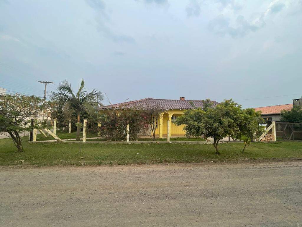 Casa à venda no Jardim Beira Mar: 