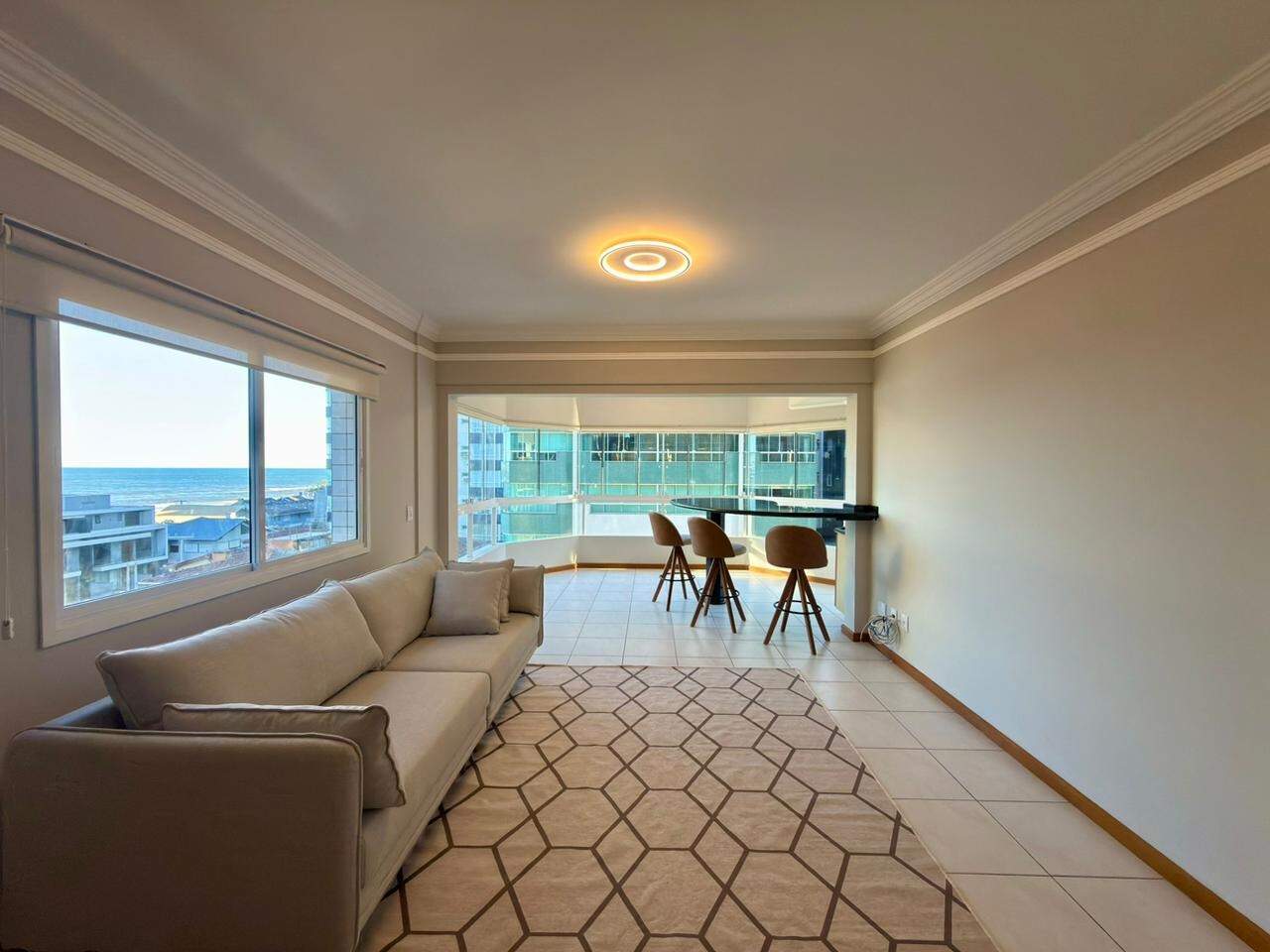 Apartamento à venda no Zona Nova: 