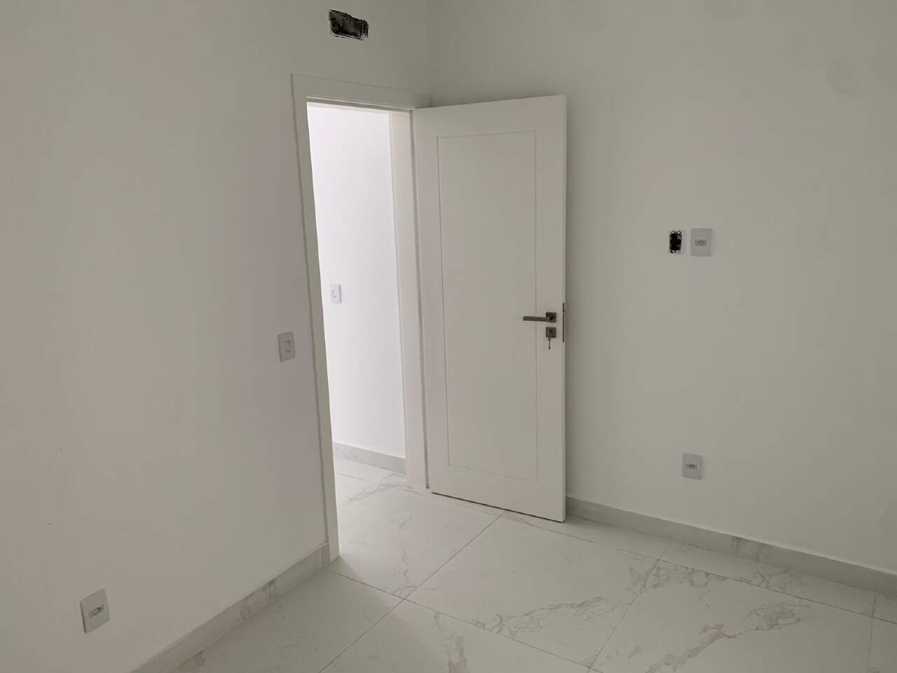 Apartamento à venda no Zona Nova: 