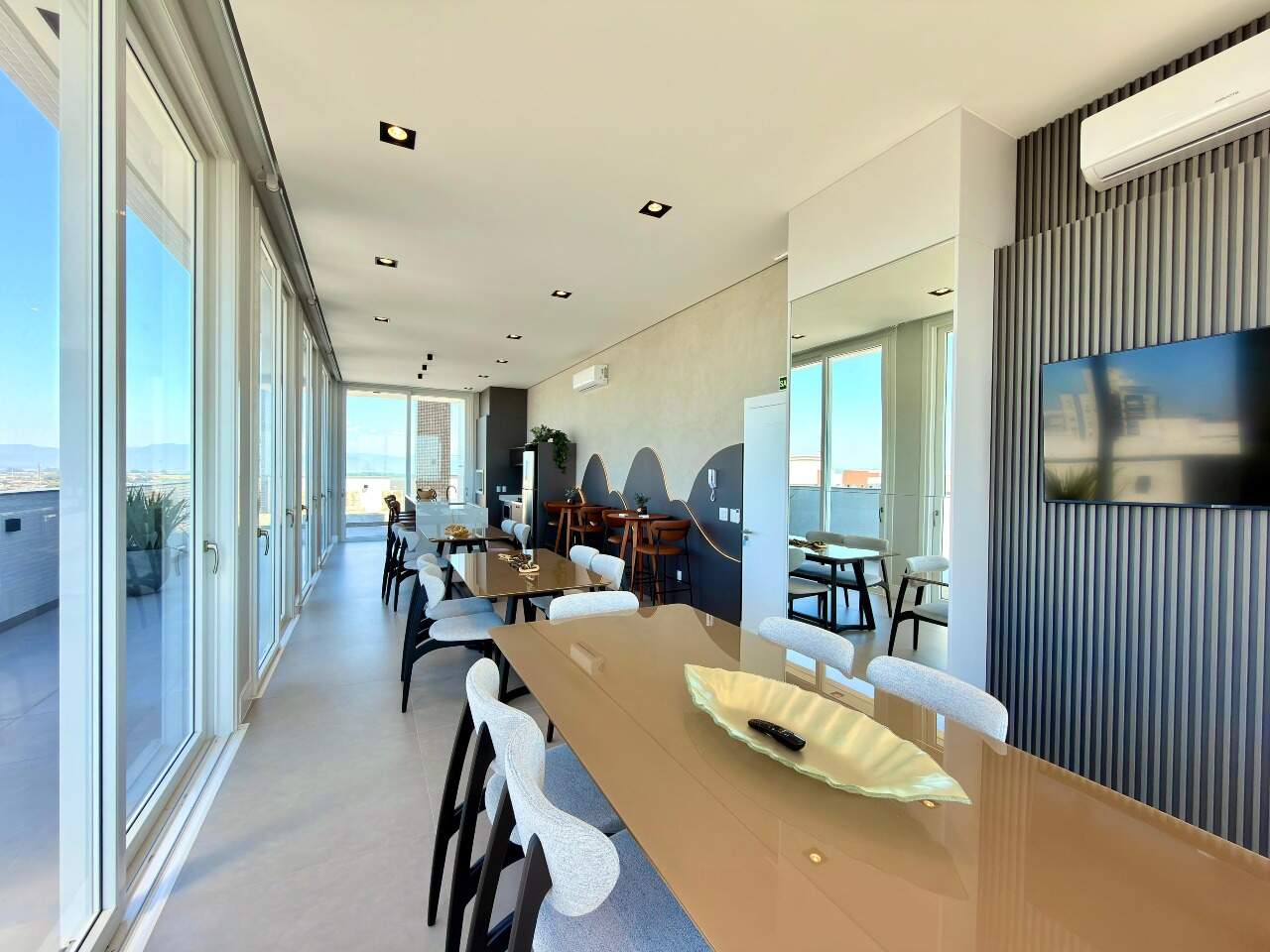 Apartamento à venda no Zona Nova: 