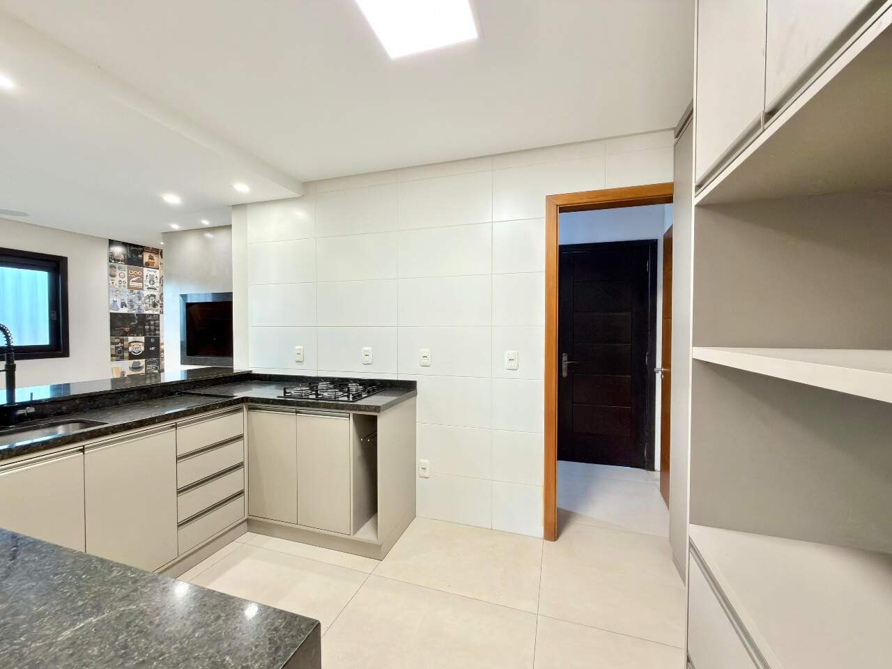 Casa à venda no Jardim Beira Mar: 
