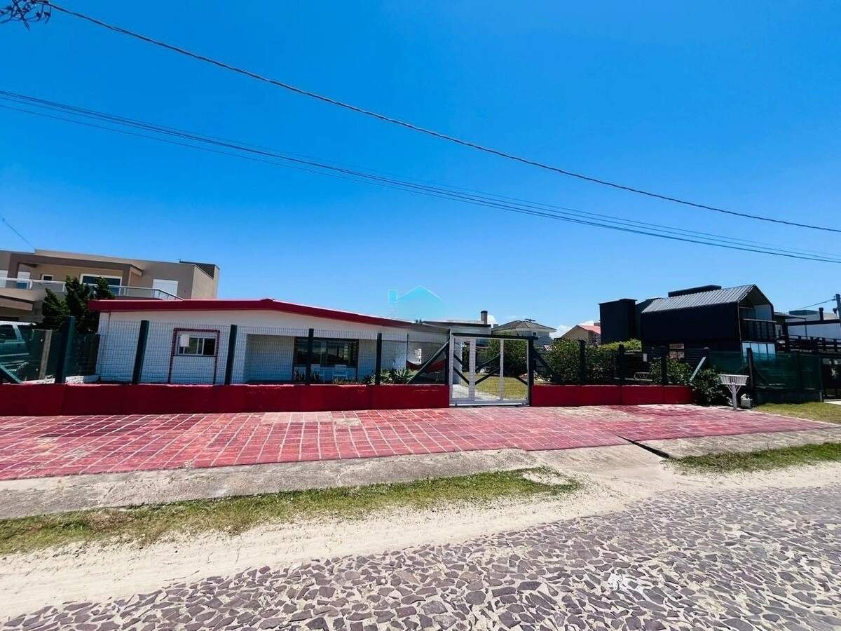 Casa à venda no Rainha do Mar: 