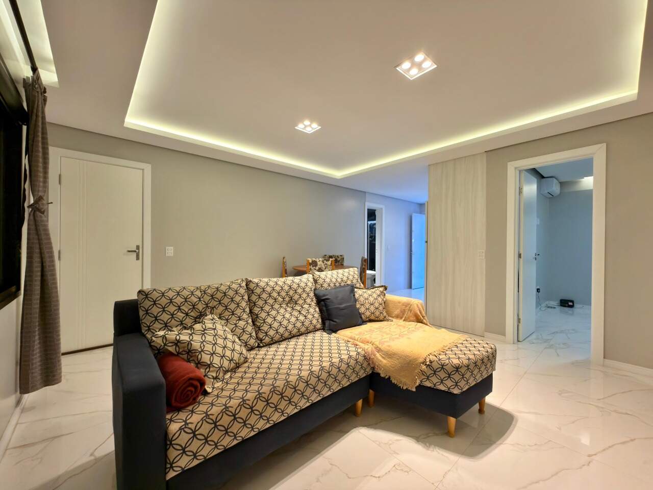 Apartamento à venda no Zona Nova: 