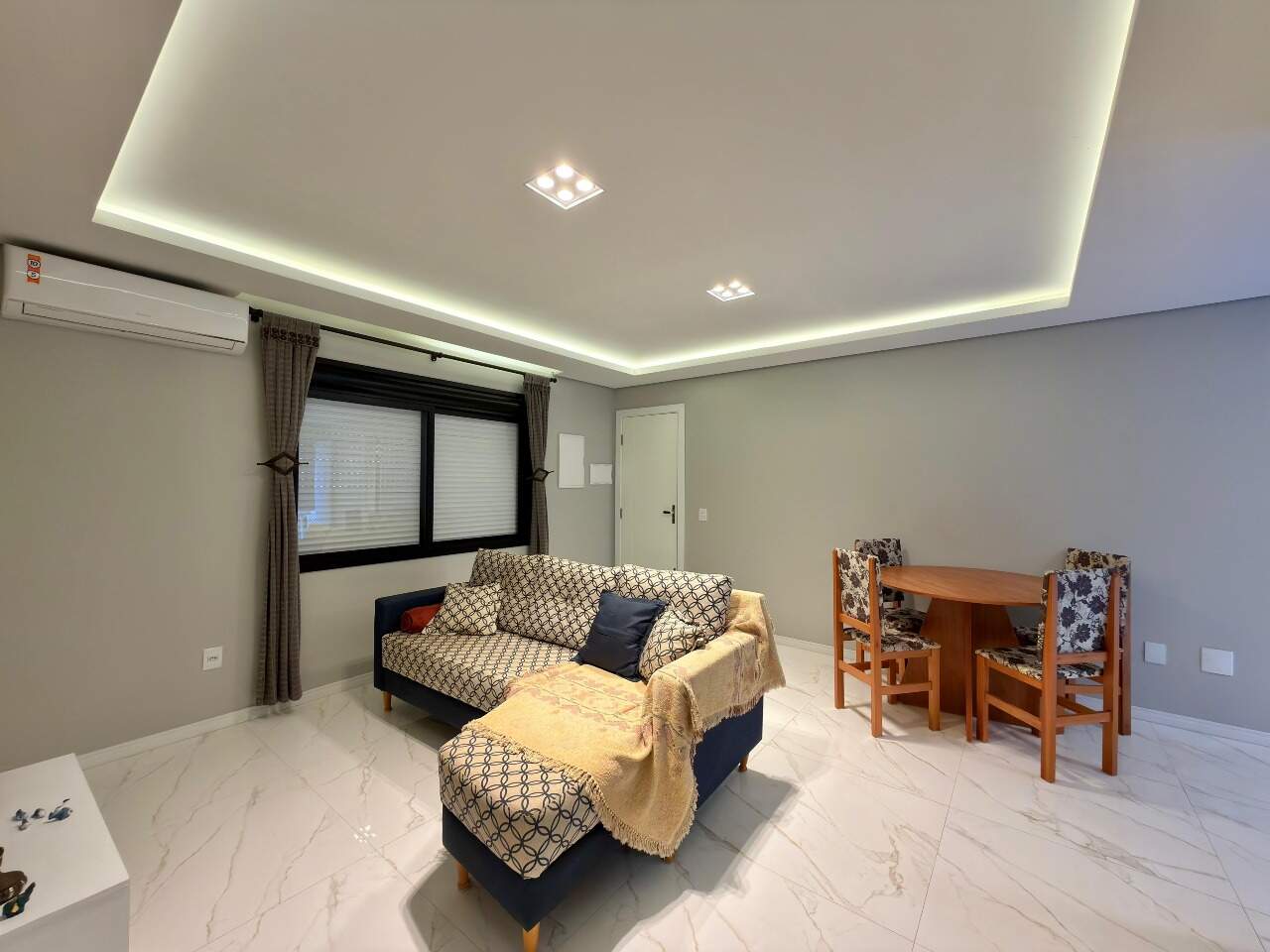 Apartamento à venda no Zona Nova: 