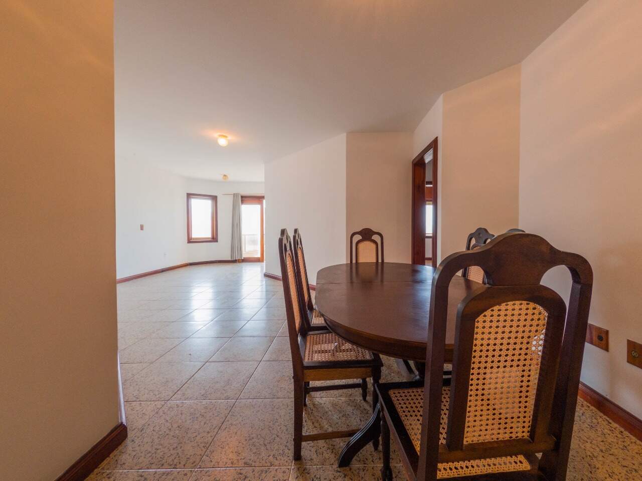 Apartamento à venda no Zona Nova: 