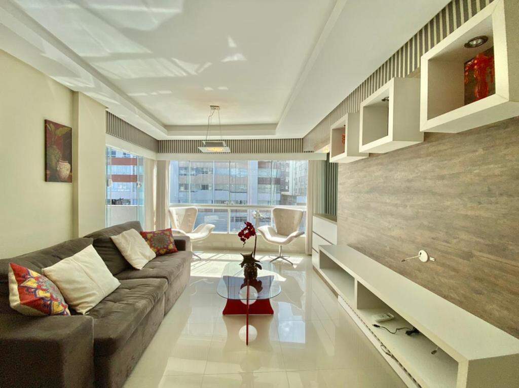 Apartamento à venda no Navegantes: 