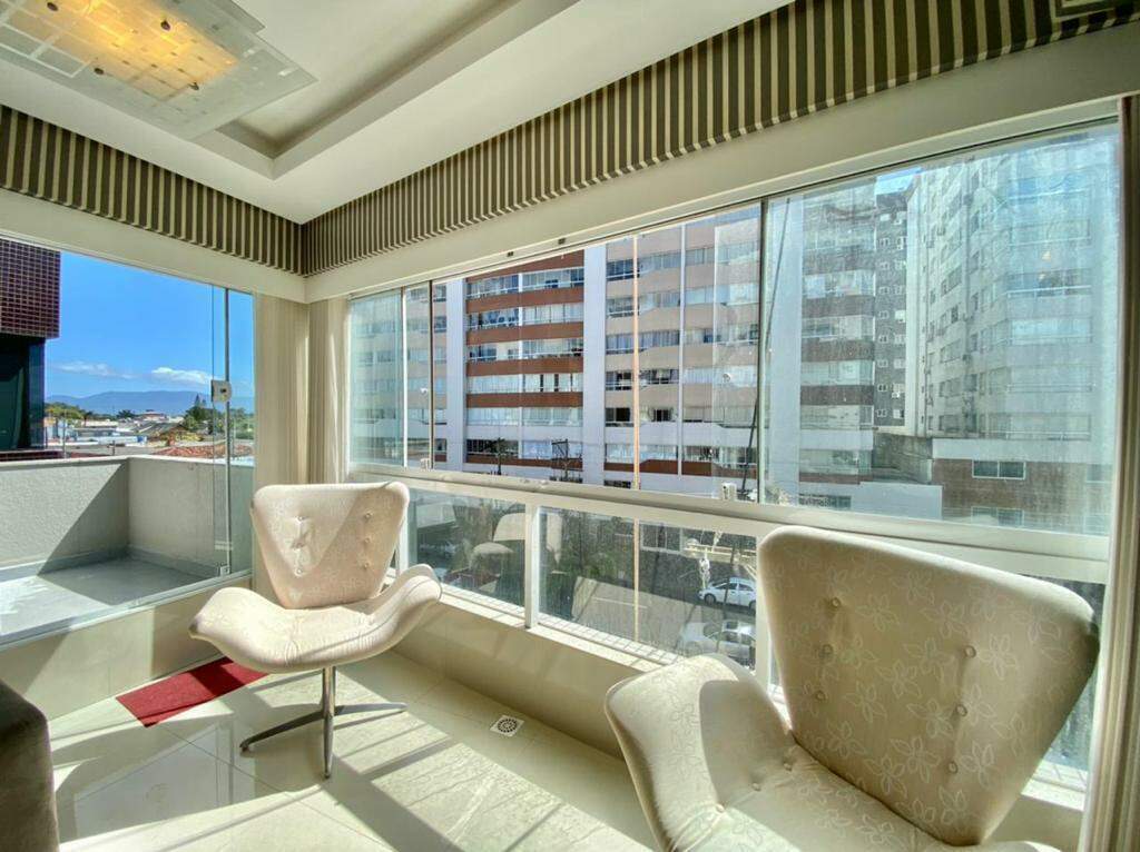 Apartamento à venda no Navegantes: 