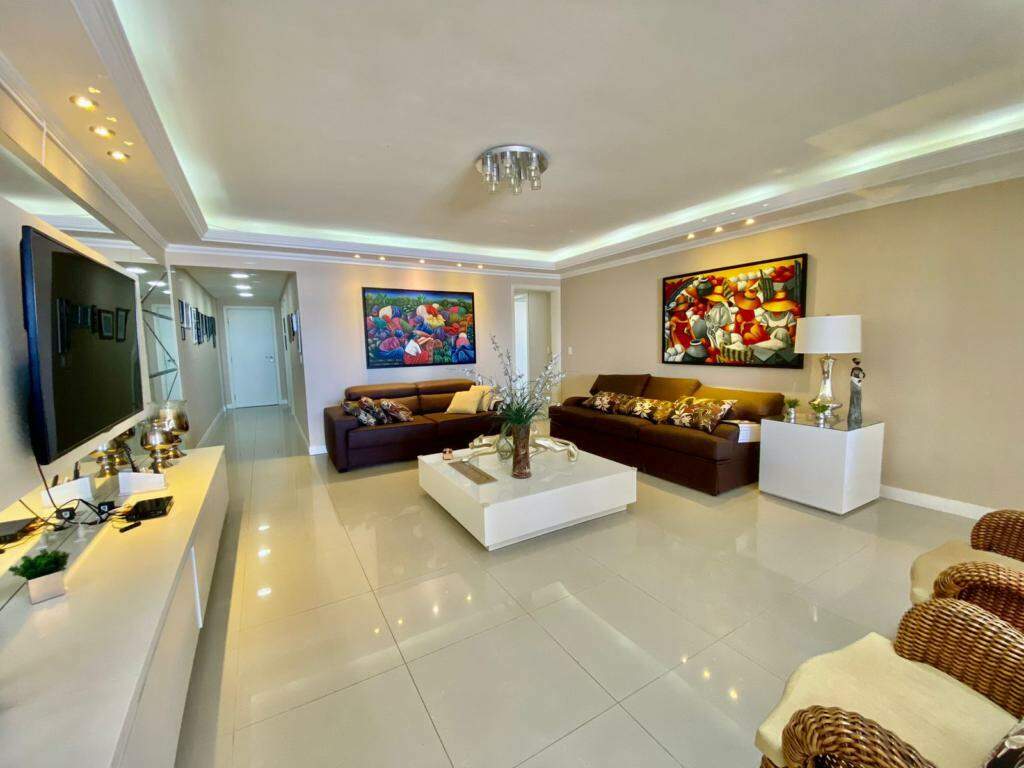 Apartamento à venda no Zona Nova: 
