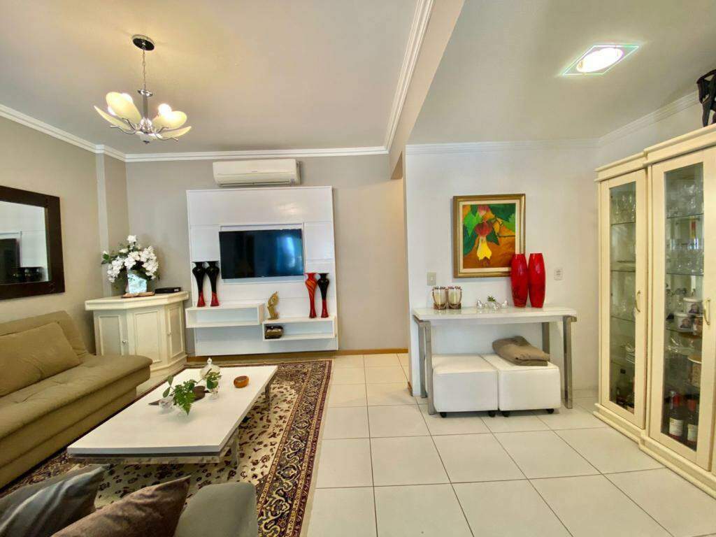 Apartamento à venda no Zona Nova: 