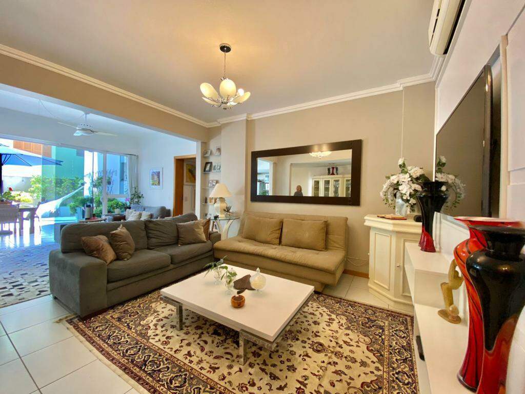 Apartamento à venda no Zona Nova: 