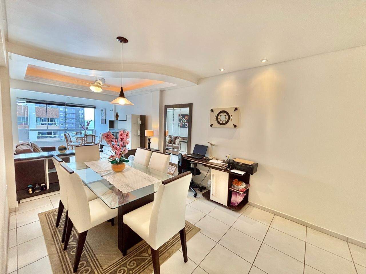 Apartamento à venda no Navegantes: 