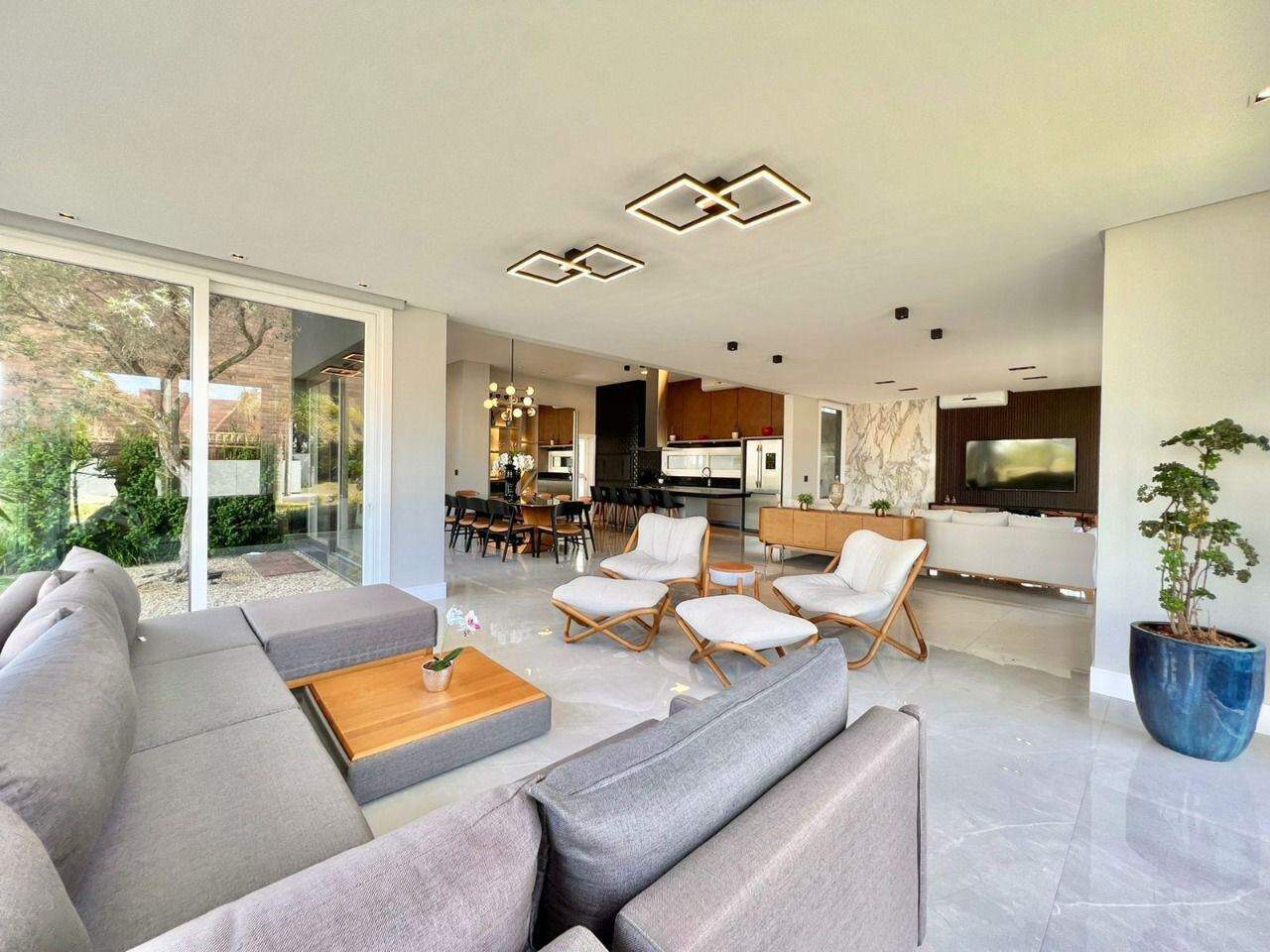 Casa em Condomínio à venda no Velas da Marina: 