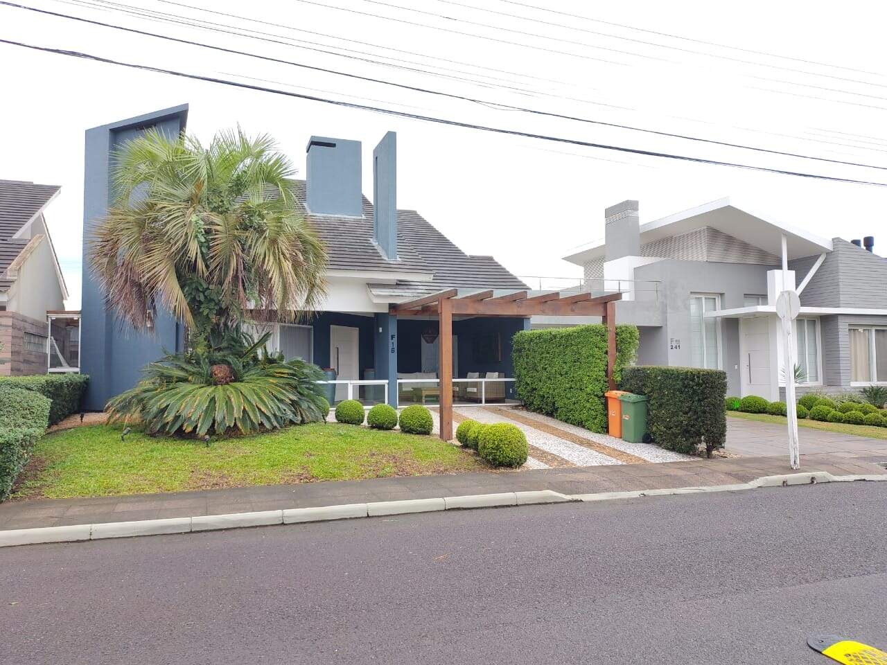 Casa em Condomínio à venda no Condado de Capão : 
