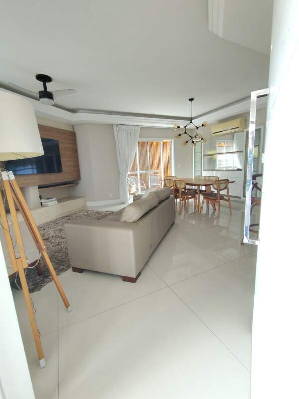 Casa em Condomínio à venda no Condado de Capão : 